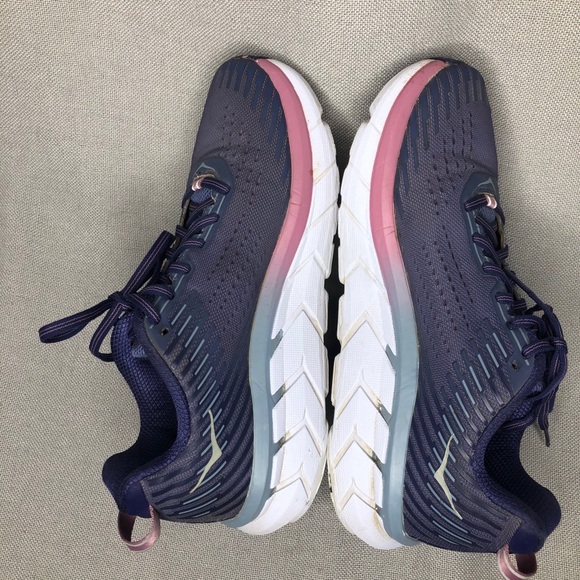 👟 Hoka One One Women’s Running Shoes – Purple/Pink – $35 - Picture 5 of 12